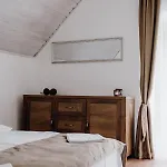 Nyirfa Apartment