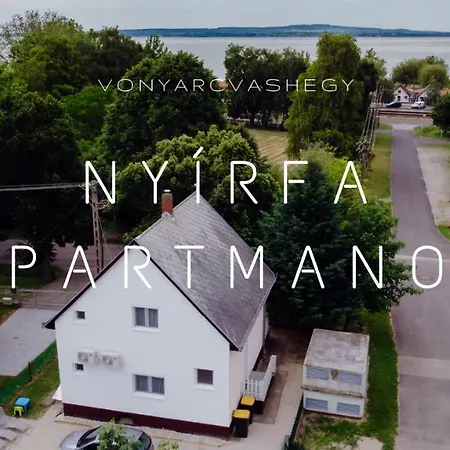 Appartement Nyirfa *