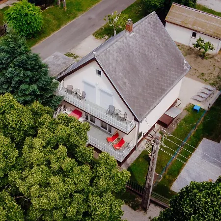 Nyirfa * פוניארצוושהג'