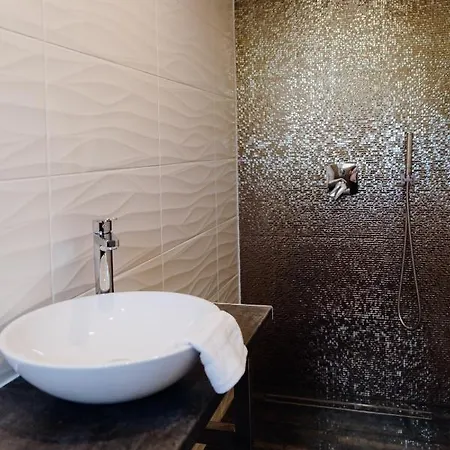 Nyirfa فونيارتْسفاشغ