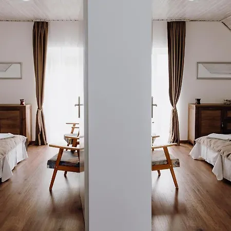 Nyirfa * فونيارتْسفاشغ