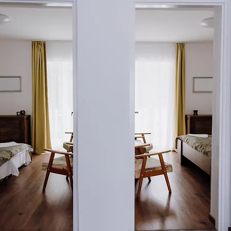 Nyirfa * فونيارتْسفاشغ