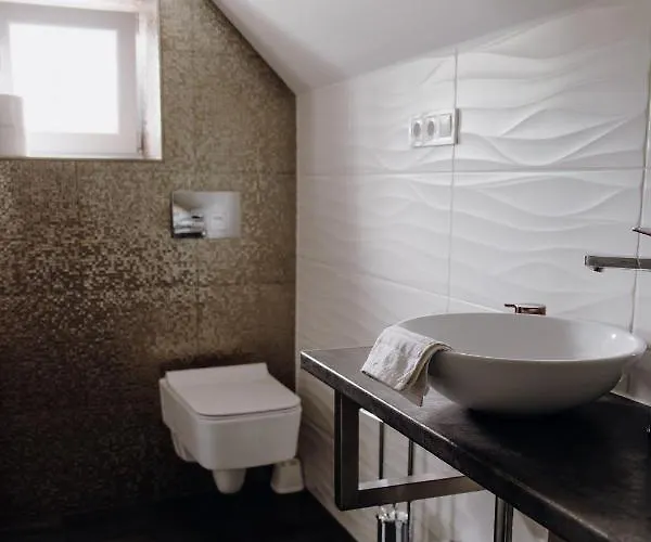 Nyirfa Appartement *