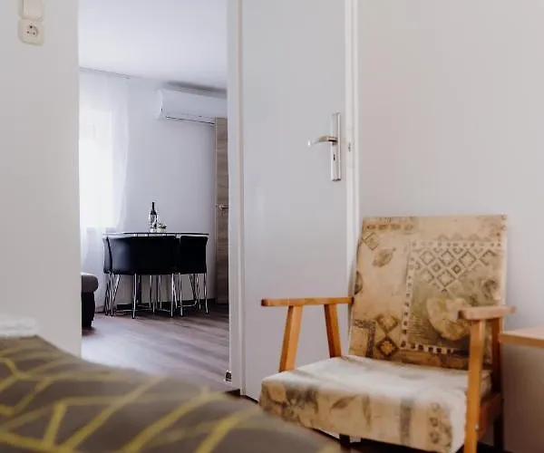 Nyirfa Apartmán