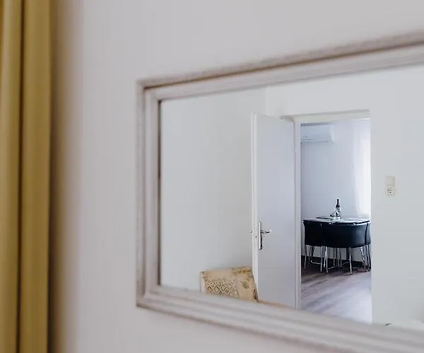 Nyirfa Appartement *